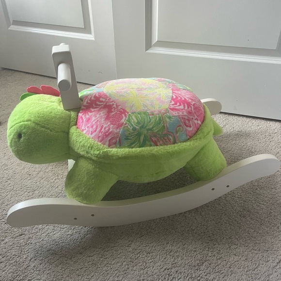 PBK xLilly Pulitzer Baby rocker - Picture 2 of 2